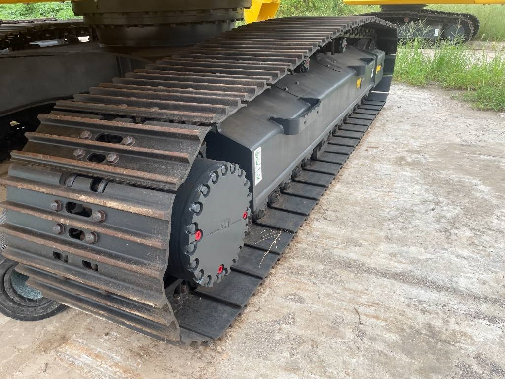 Komatsu PC 220 - Гусеничный экскаватор: фото 3 Komatsu PC 220 - Гусеничный экскаватор: фото 3