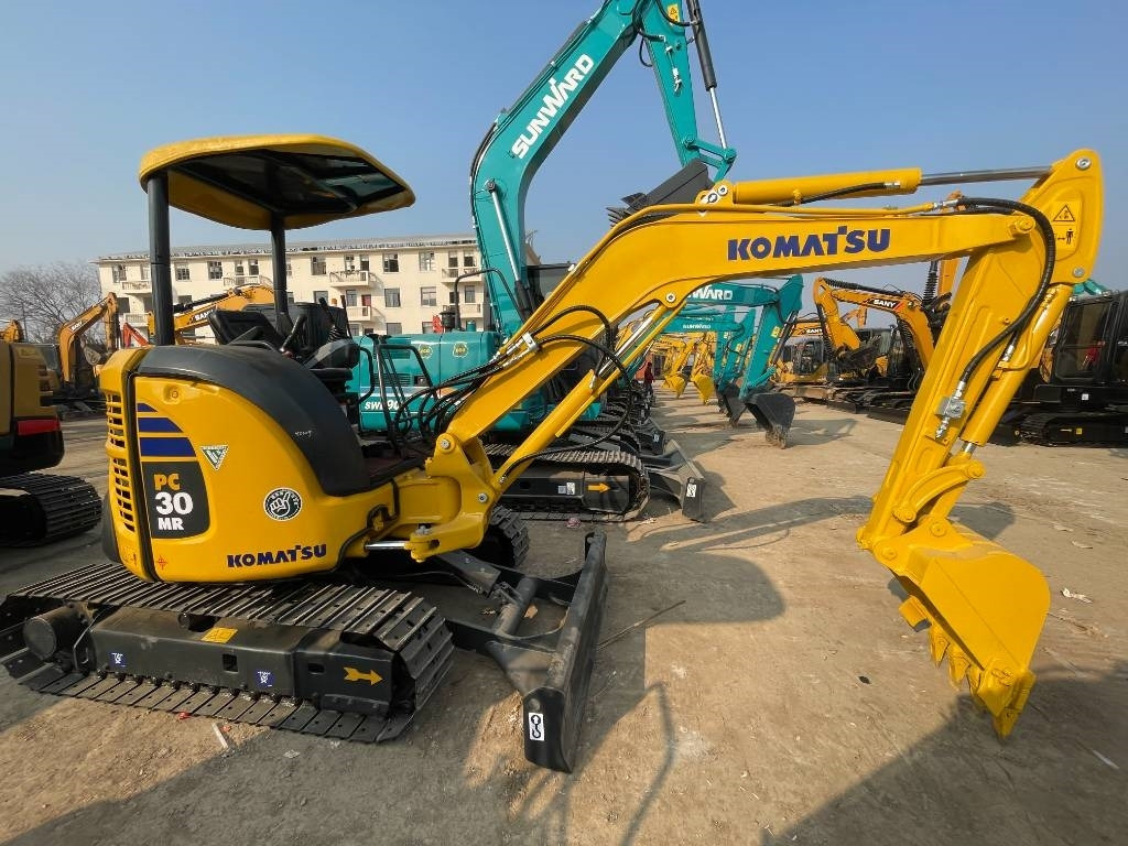 Komatsu PC 30 - Гусеничный экскаватор: фото 1 Komatsu PC 30 - Гусеничный экскаватор: фото 1