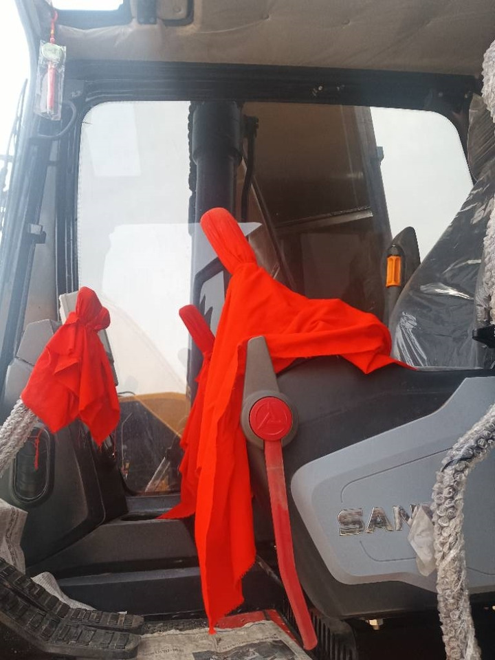 Гусеничный экскаватор Sany SY 215 C: фото 8 Гусеничный экскаватор Sany SY 215 C: фото 8