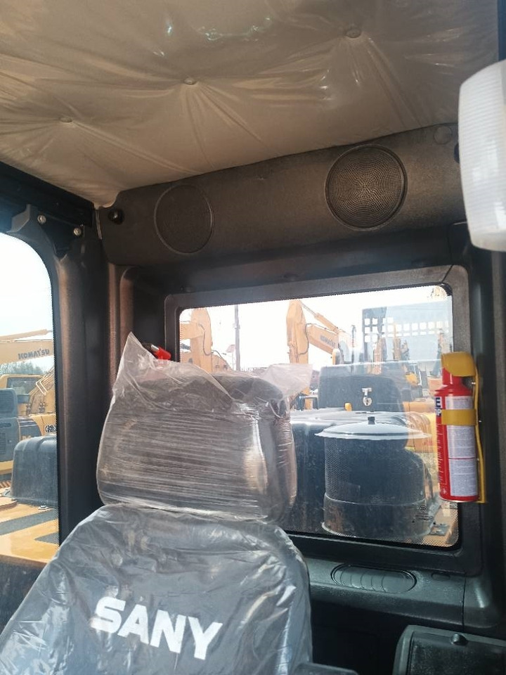 Гусеничный экскаватор Sany SY 215 C: фото 9 Гусеничный экскаватор Sany SY 215 C: фото 9