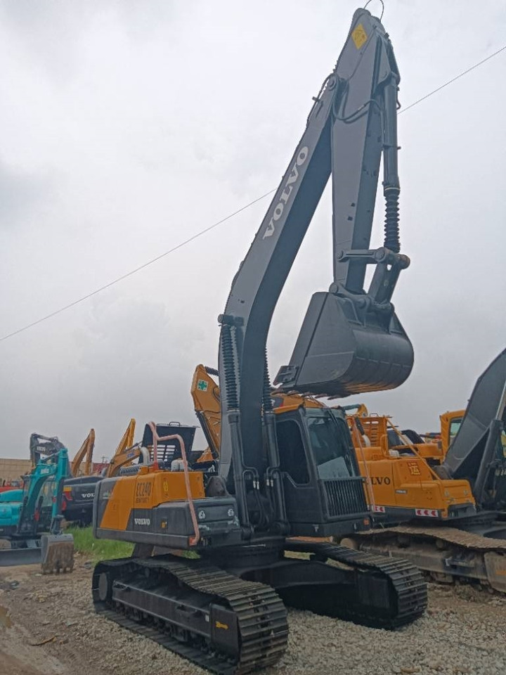 Volvo EC 240 - Гусеничный экскаватор: фото 4 Volvo EC 240 - Гусеничный экскаватор: фото 4