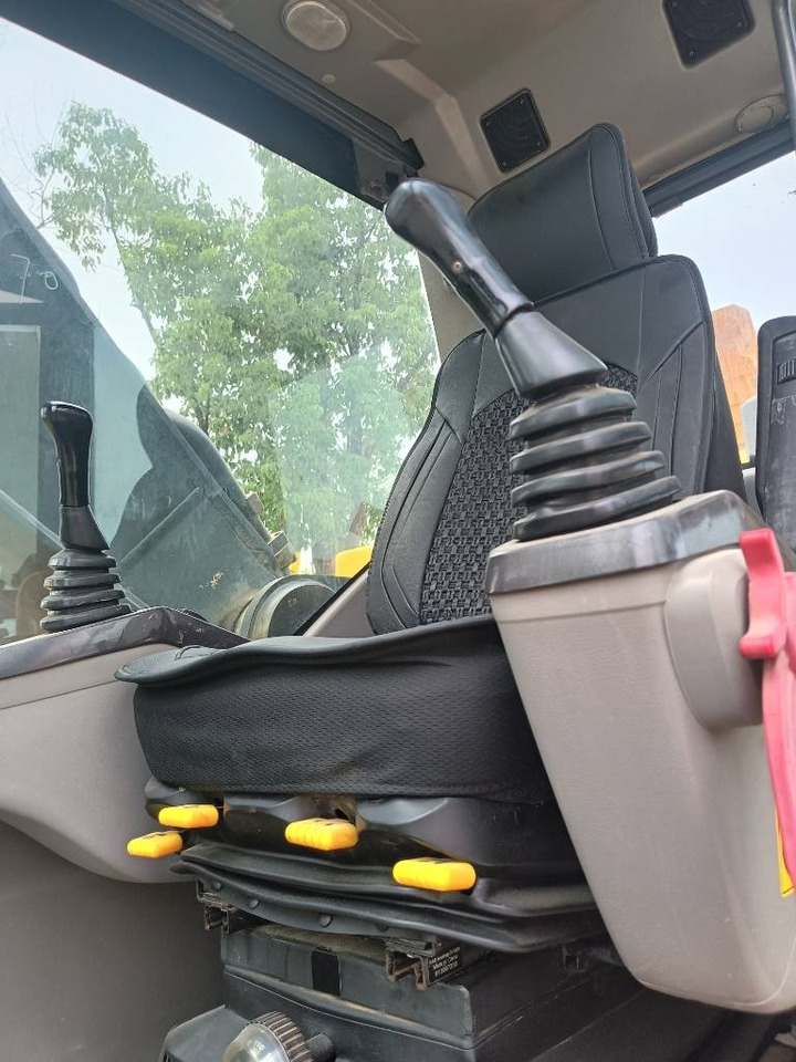 Volvo ec250 - Гусеничный экскаватор: фото 3 Volvo ec250 - Гусеничный экскаватор: фото 3