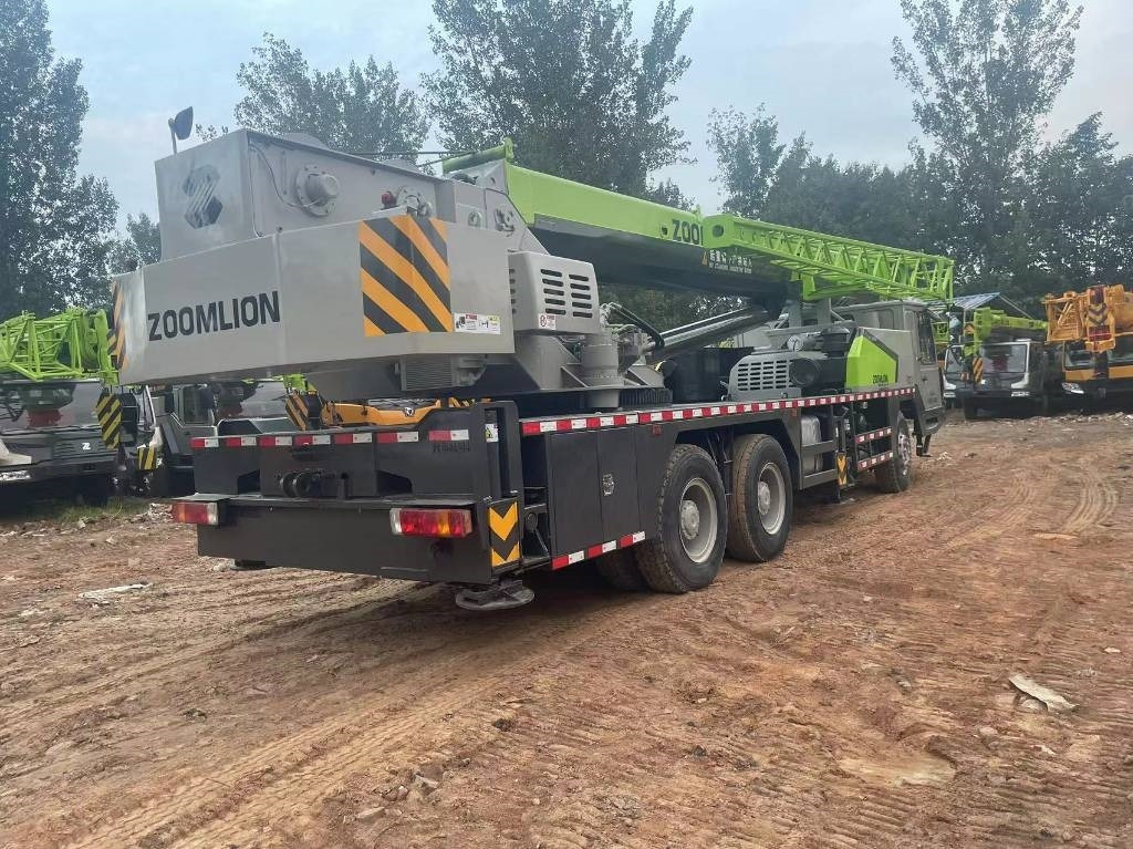 Zoomlion ZTC 500 V - Вседорожный кран: фото 2 Zoomlion ZTC 500 V - Вседорожный кран: фото 2