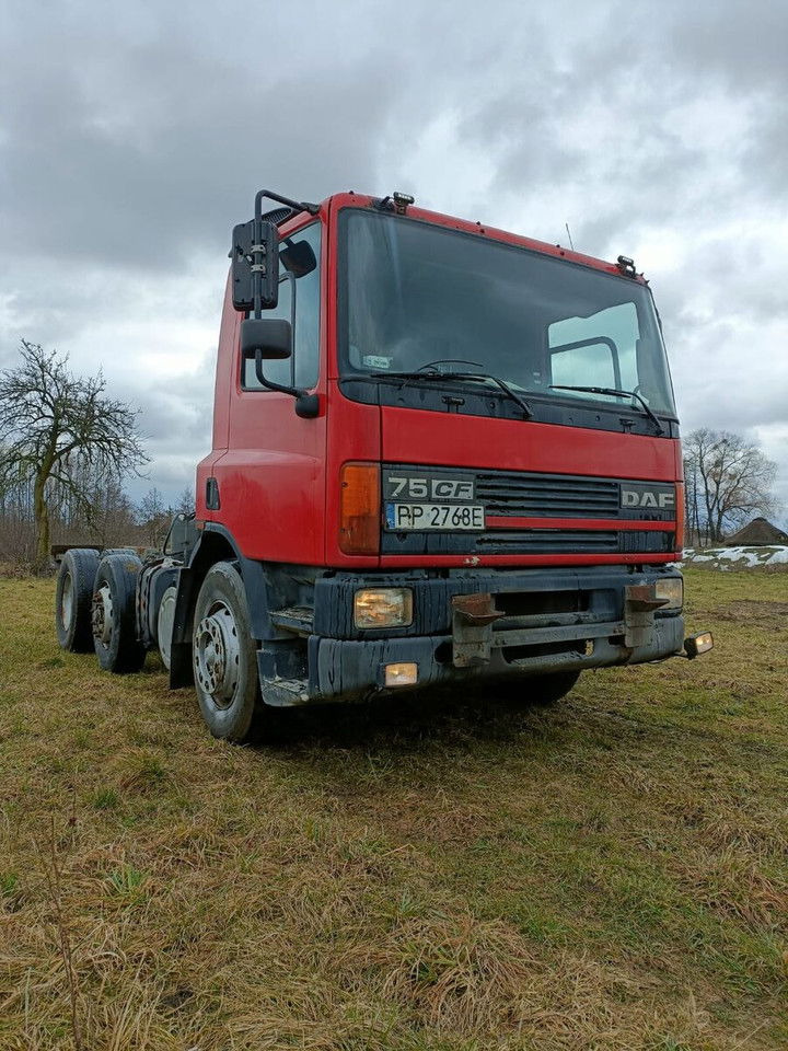 DAF CF 75.250 - Грузовик-шасси: фото 2 DAF CF 75.250 - Грузовик-шасси: фото 2