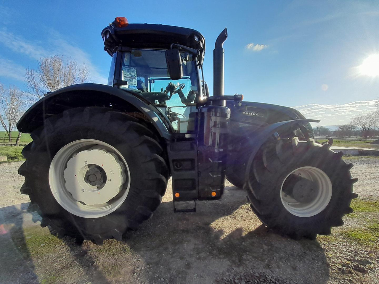 Valtra S, 394, MR 19 - Трактор: фото 2 Valtra S, 394, MR 19 - Трактор: фото 2