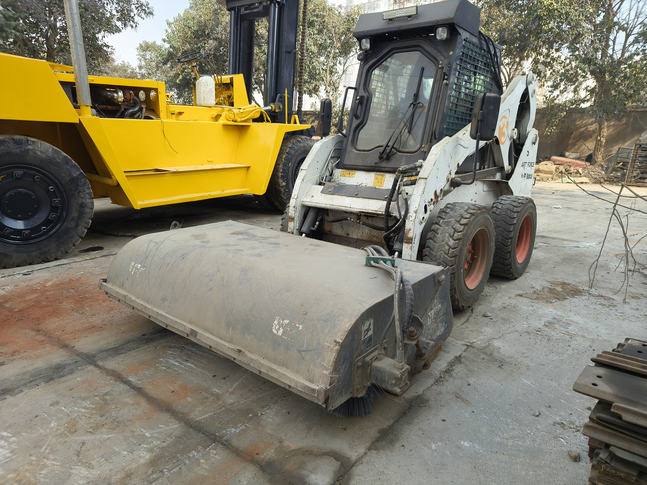 BOBCAT s18 skid steer loader - Мини-погрузчик с бортовым поворотом: фото 1 BOBCAT s18 skid steer loader - Мини-погрузчик с бортовым поворотом: фото 1