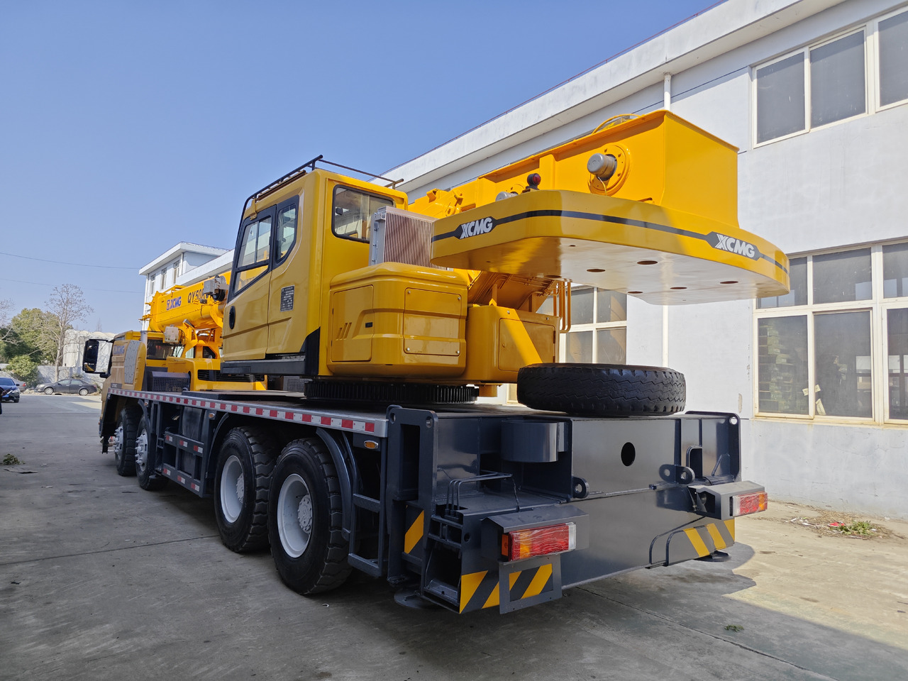 XCMG QY50KC 50T XCT50 Truck Crane - Строительная техника: фото 4 XCMG QY50KC 50T XCT50 Truck Crane - Строительная техника: фото 4