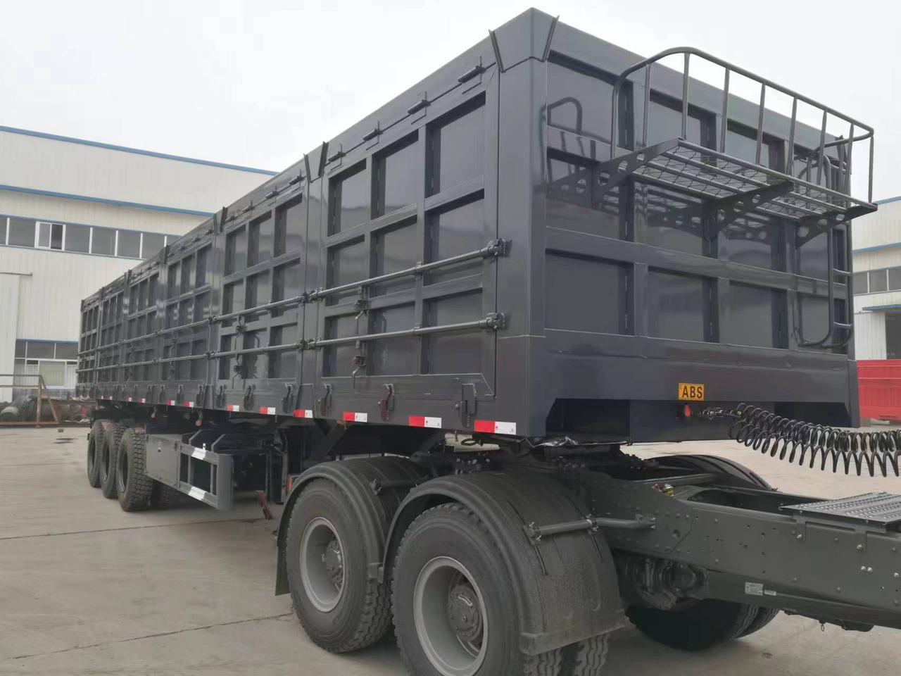 JSIE JSIE9400ZXC - Самосвальный полуприцеп: фото 4 JSIE JSIE9400ZXC - Самосвальный полуприцеп: фото 4