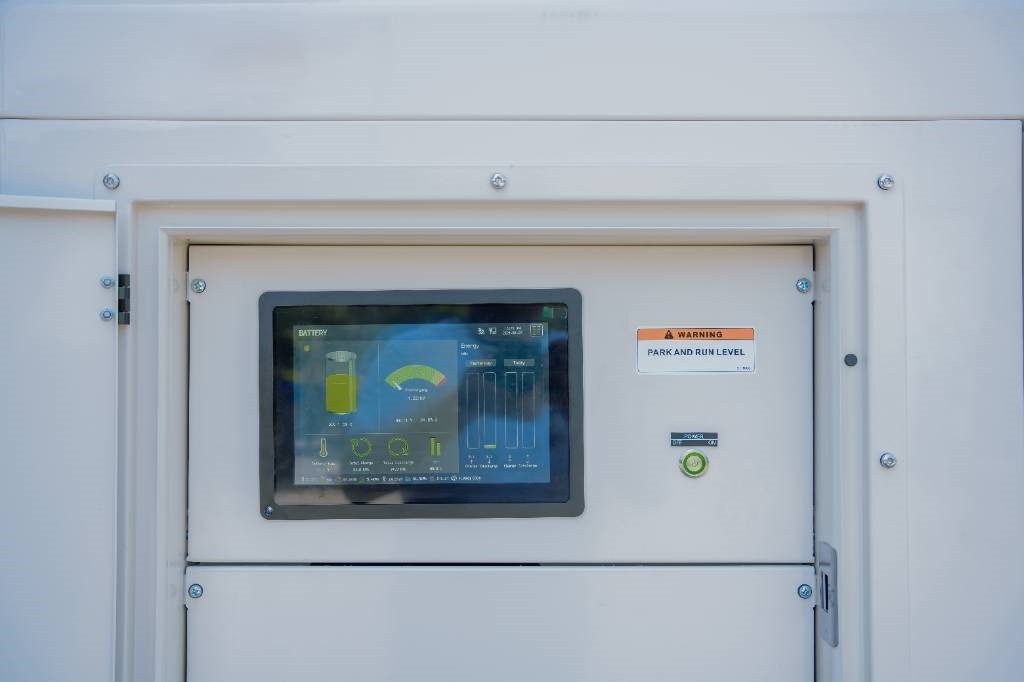 Новый Электрогенератор BES14S Microgrid Systeem - 14 kVA - 25 kWh: фото 10