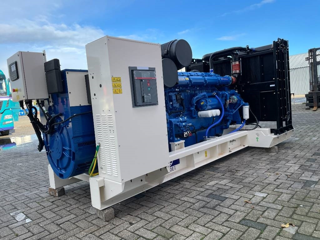 FG Wilson P1250-1 - 1250 kVA Open Genset - DPX-16028-O - Электрогенератор: фото 5 FG Wilson P1250-1 - 1250 kVA Open Genset - DPX-16028-O - Электрогенератор: фото 5