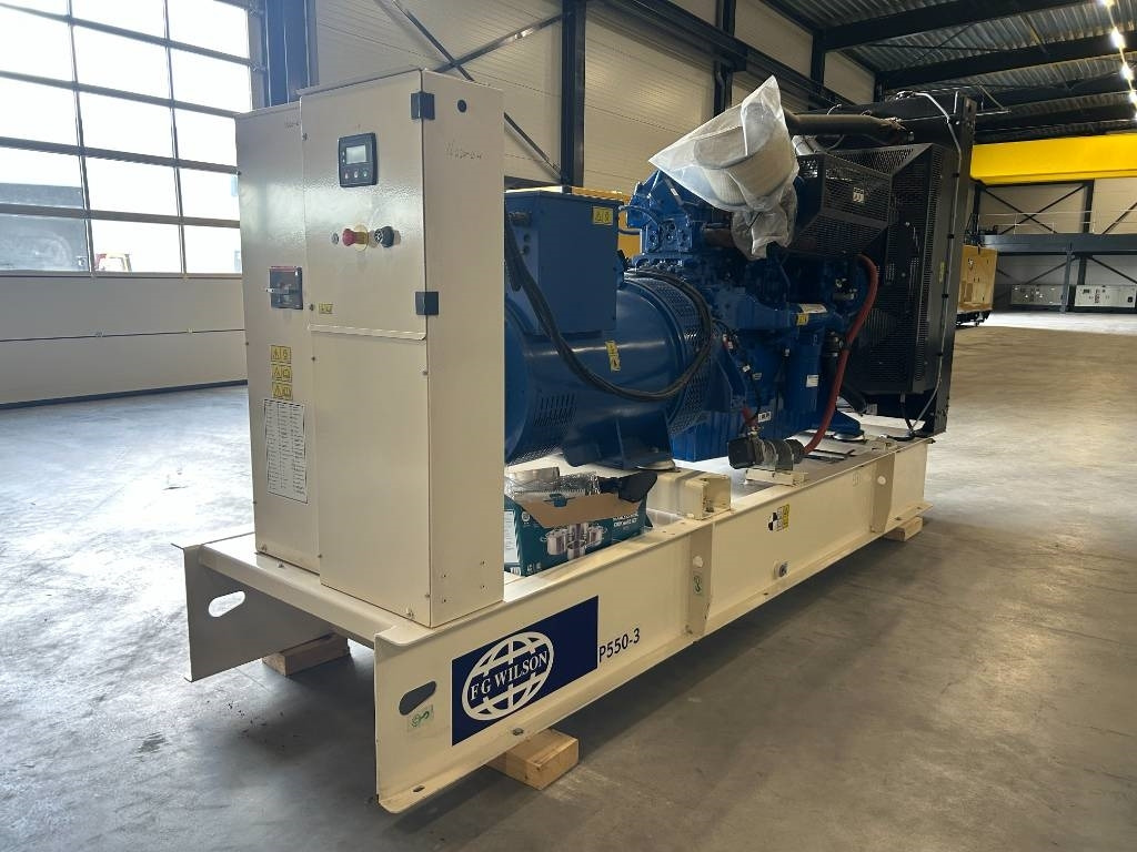 FG Wilson P550-3 - 550 kVA Open Genset - DPX-16020-O - Электрогенератор: фото 4 FG Wilson P550-3 - 550 kVA Open Genset - DPX-16020-O - Электрогенератор: фото 4