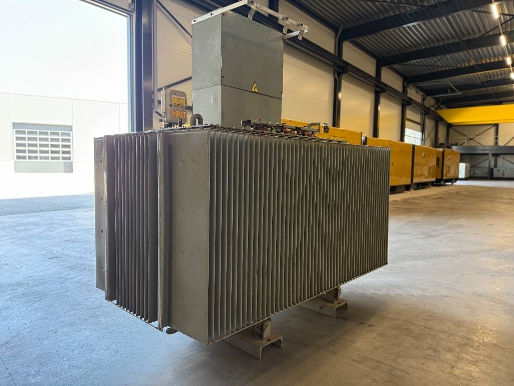 Merlin Gerin France Transfo DYN11 OIL 1600 kVA 380V/16kV - Строительное оборудование: фото 4 Merlin Gerin France Transfo DYN11 OIL 1600 kVA 380V/16kV - Строительное оборудование: фото 4