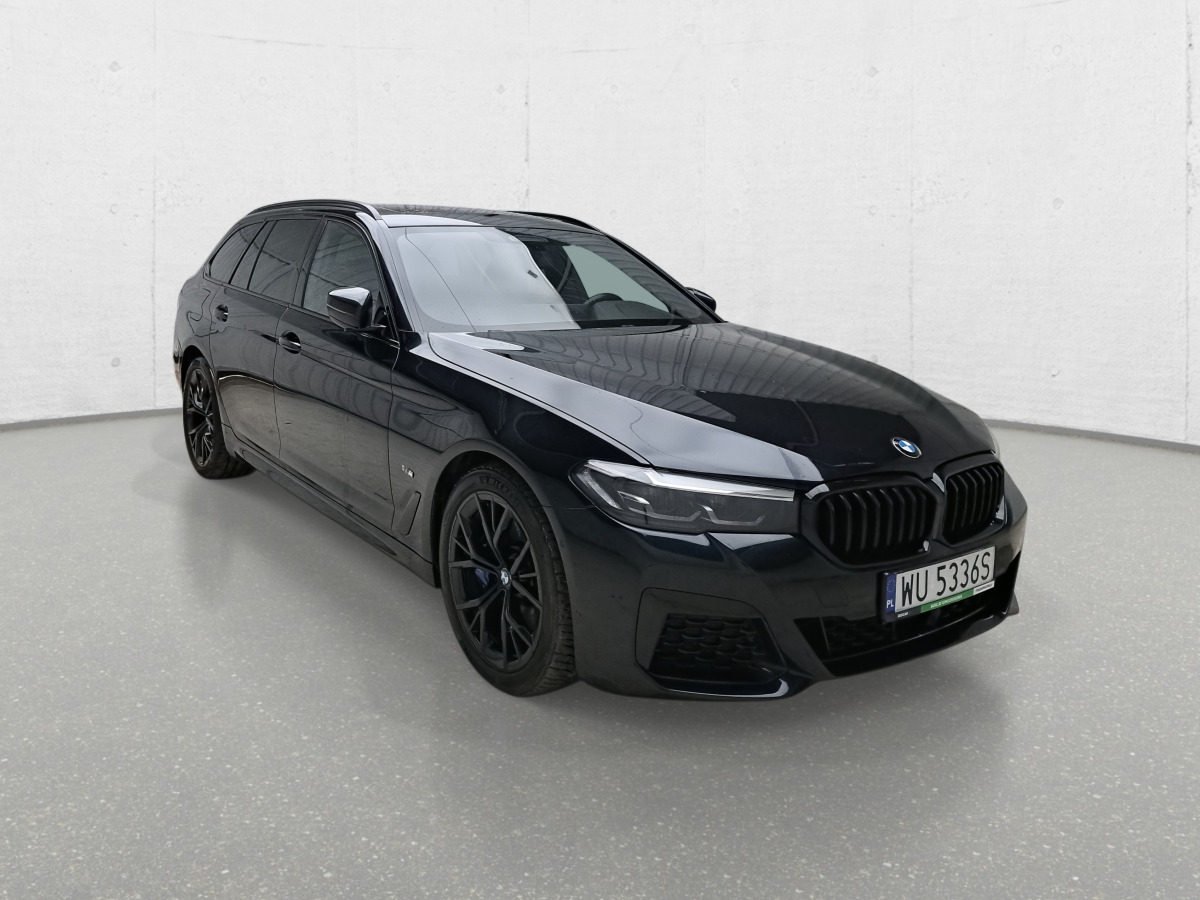 BMW 520D XDRIVE KOMBI - Легковой автомобиль: фото 1 BMW 520D XDRIVE KOMBI - Легковой автомобиль: фото 1