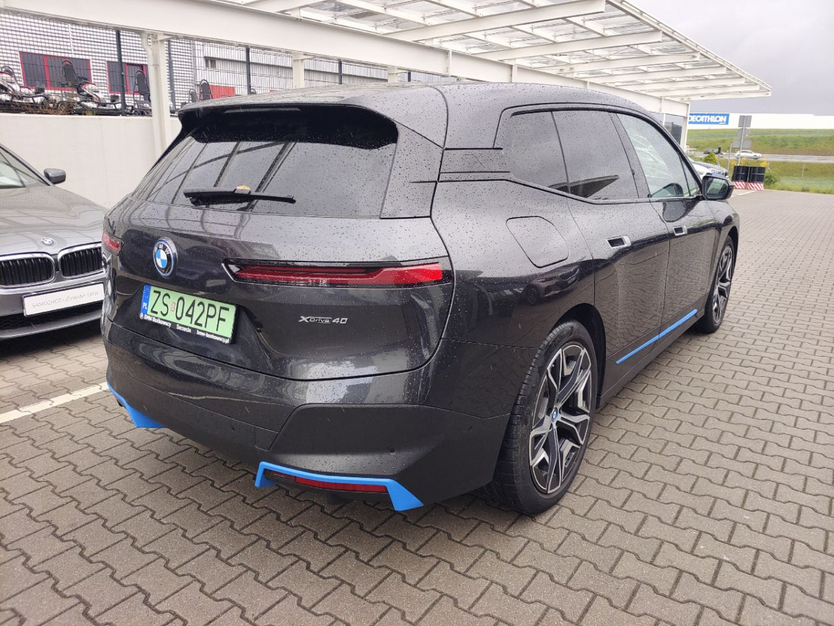 BMW iX XDRIVE40 SUV - Внедорожник: фото 3 BMW iX XDRIVE40 SUV - Внедорожник: фото 3