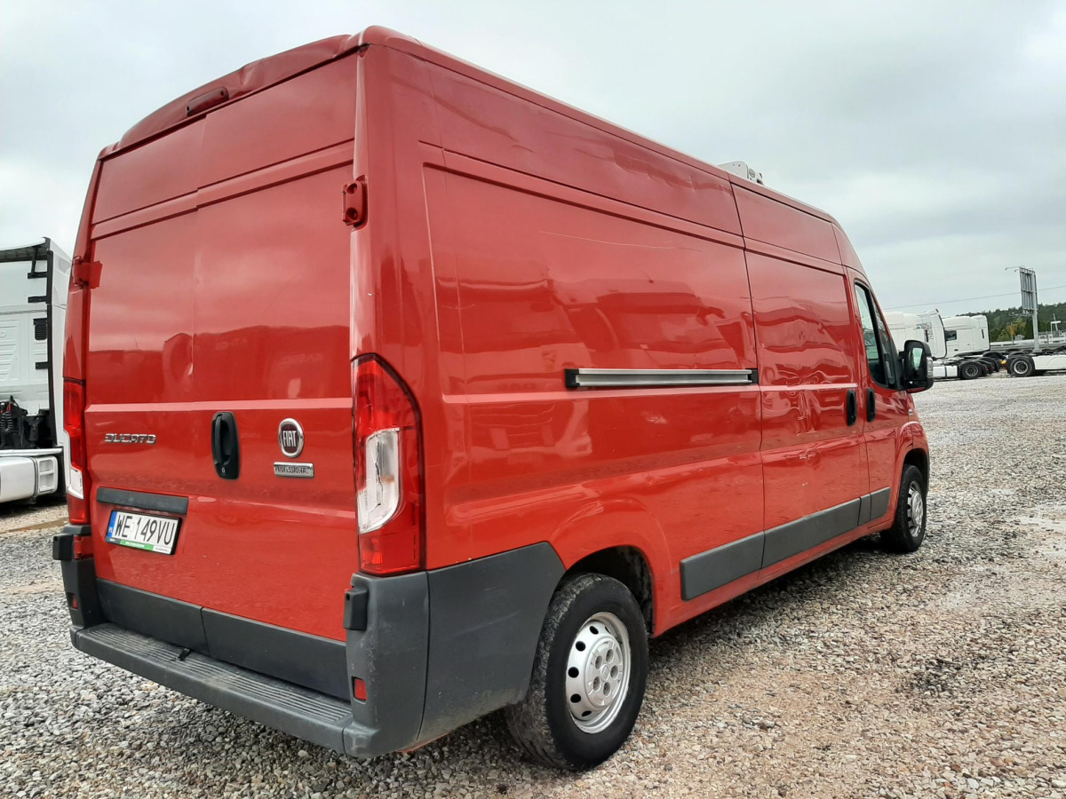 FIAT DUCATO FURGON BLASZAK - Цельнометаллический фургон: фото 4 FIAT DUCATO FURGON BLASZAK - Цельнометаллический фургон: фото 4