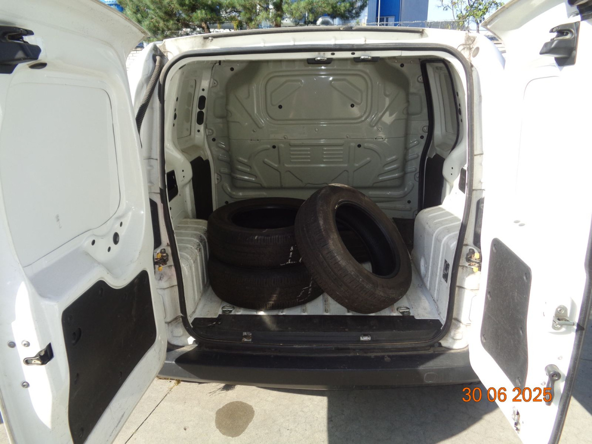 FIAT FIORINO FURGON BLASZAK - Цельнометаллический фургон: фото 5 FIAT FIORINO FURGON BLASZAK - Цельнометаллический фургон: фото 5