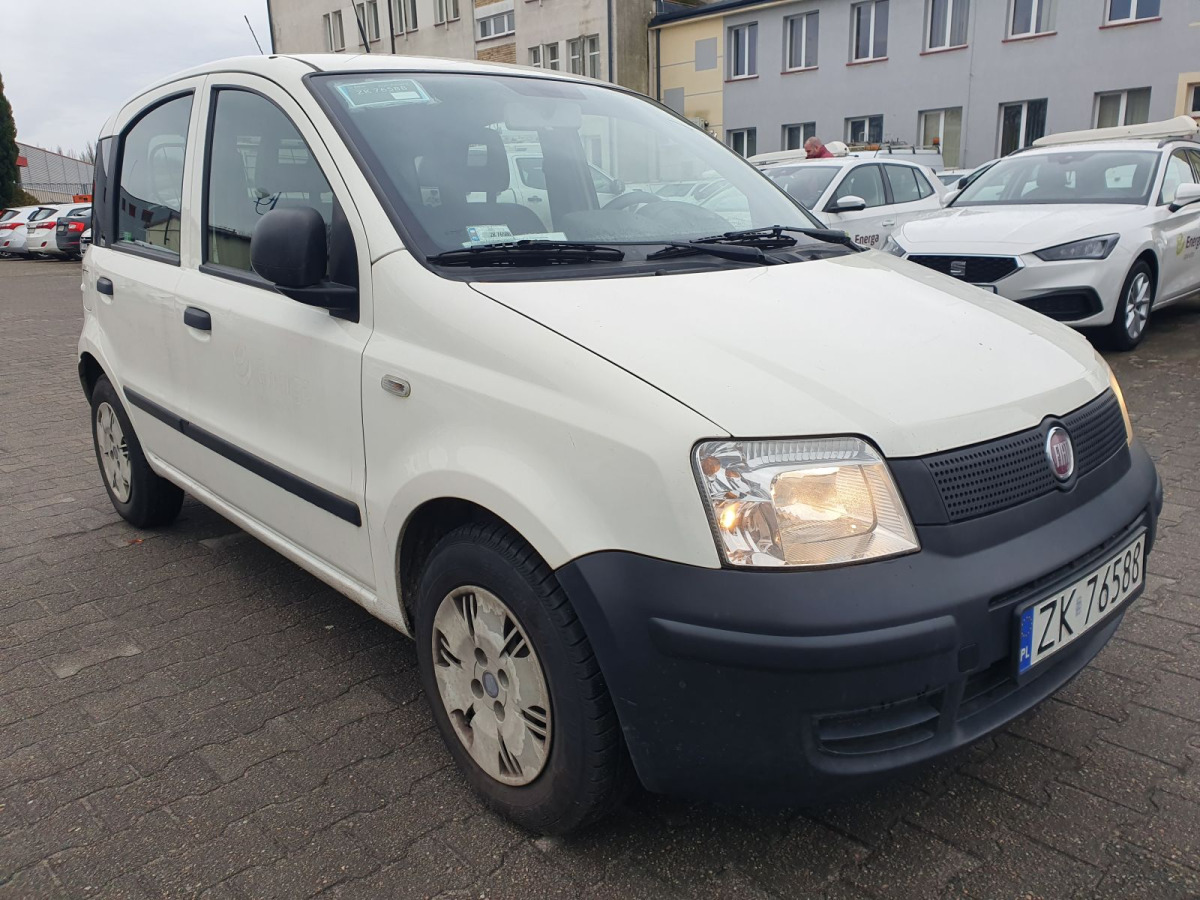 FIAT PANDA HATCHBACK - Легковой автомобиль: фото 1 FIAT PANDA HATCHBACK - Легковой автомобиль: фото 1