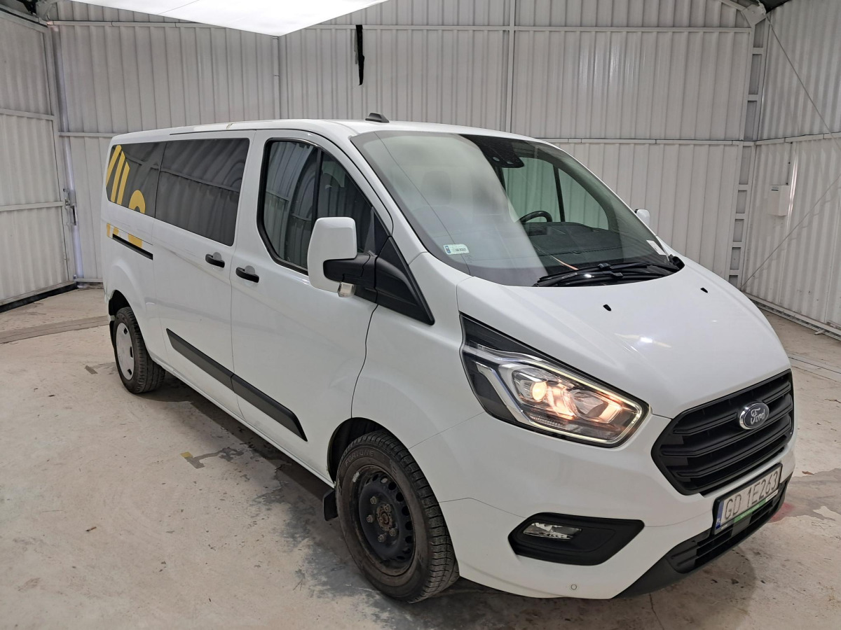 Цельнометаллический фургон FORD TRANSIT CUSTOM VAN: фото 1