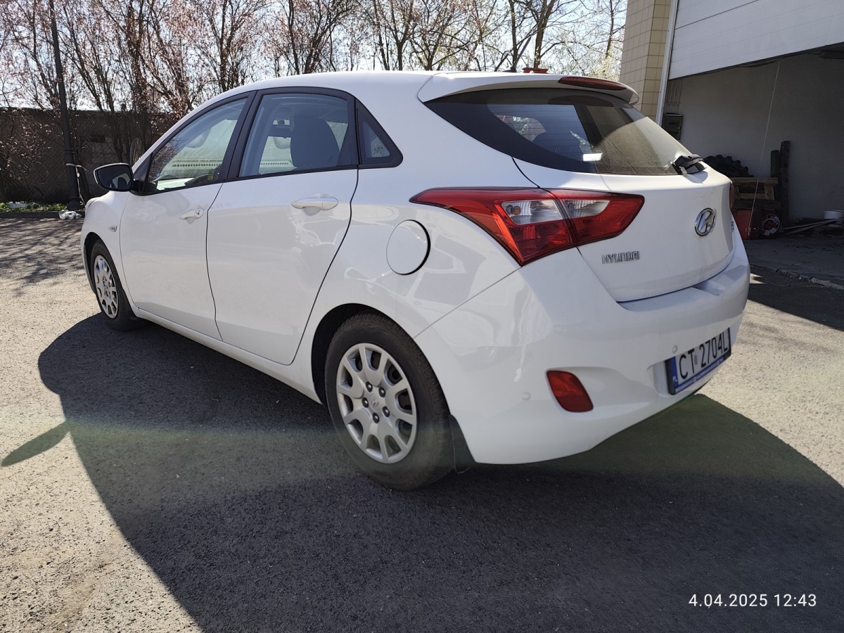 HYUNDAI I30 HATCHBACK - Хэтчбек: фото 3 HYUNDAI I30 HATCHBACK - Хэтчбек: фото 3