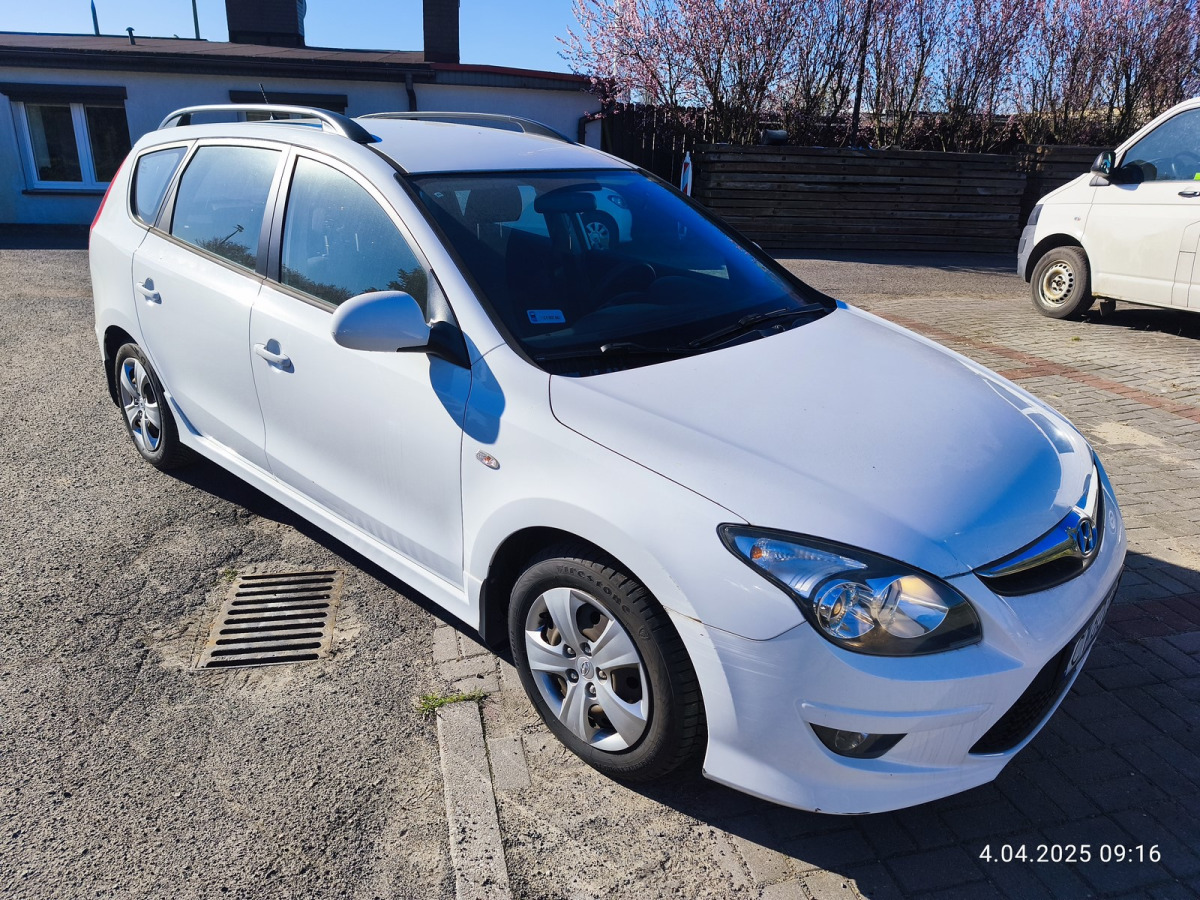 Легковой автомобиль HYUNDAI I30 KOMBI: фото 1
