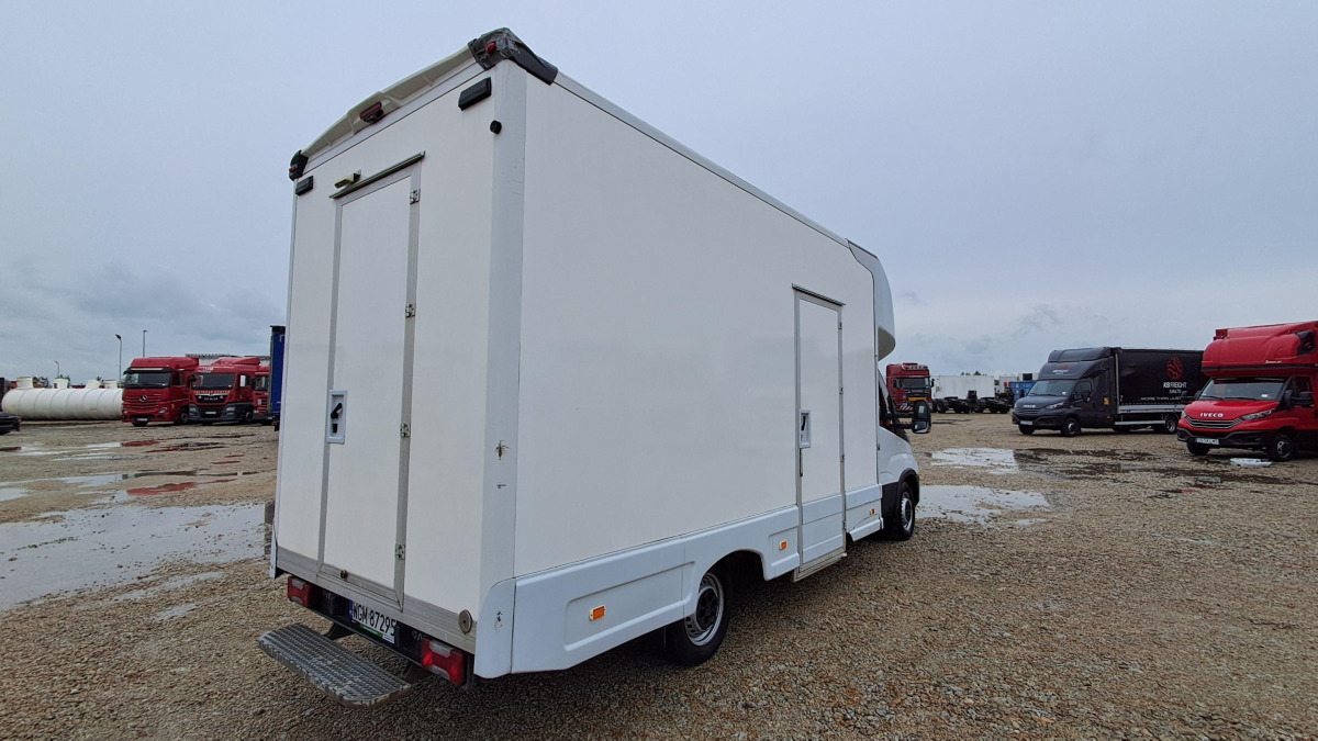 IVECO DAILY KONTENER - Фургон с закрытым кузовом: фото 5 IVECO DAILY KONTENER - Фургон с закрытым кузовом: фото 5