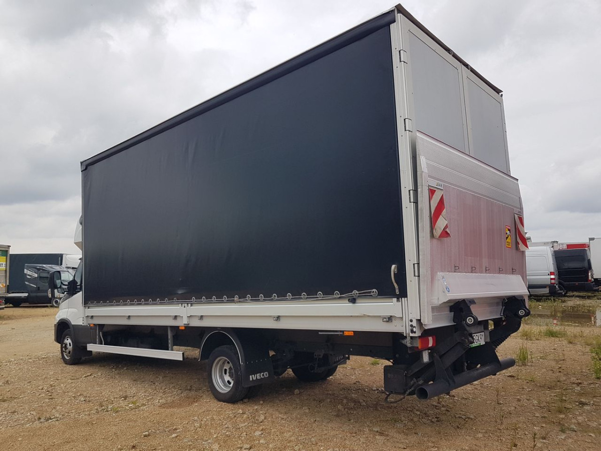 IVECO DAILY PLANDEKA Z WINDĄ - Тентованный фургон: фото 4 IVECO DAILY PLANDEKA Z WINDĄ - Тентованный фургон: фото 4