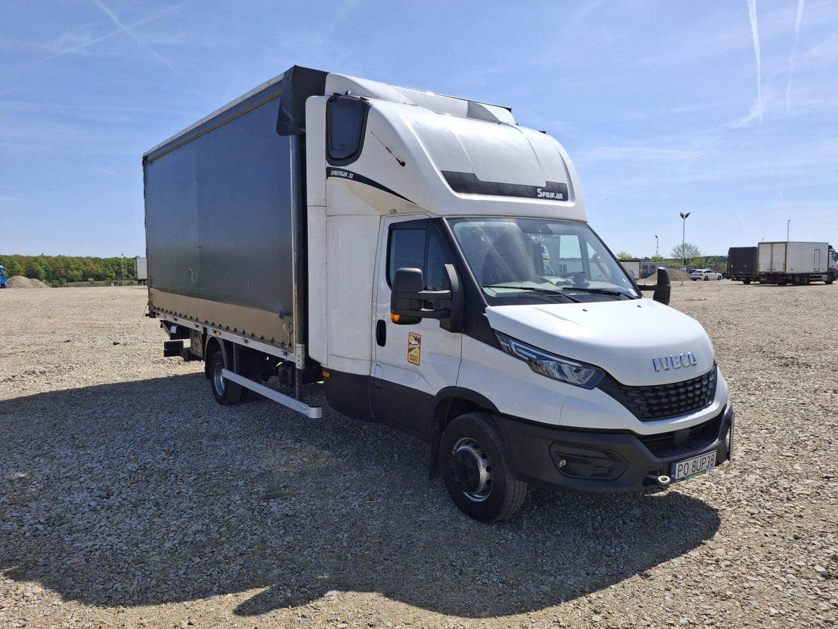 IVECO DAILY PLANDEKA Z WINDĄ - Тентованный фургон: фото 1 IVECO DAILY PLANDEKA Z WINDĄ - Тентованный фургон: фото 1