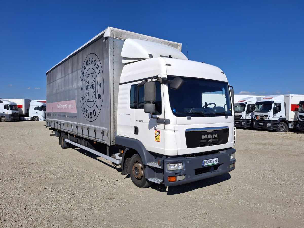 Тентованный грузовик MAN/MAN TRUCK TGL12.250 4X2BL SOLÓWKA: фото 1