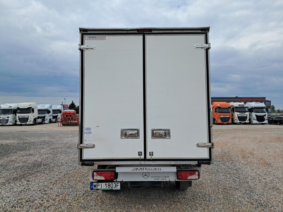 MERCEDES BENZ SPRINTER CHŁODNIA/IZOTERMA - Фургон-рефрижератор: фото 5 MERCEDES BENZ SPRINTER CHŁODNIA/IZOTERMA - Фургон-рефрижератор: фото 5