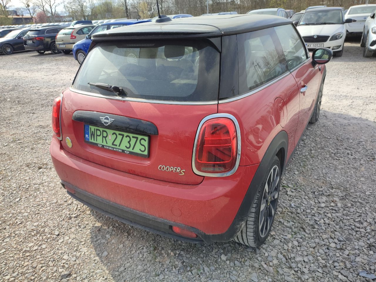 MINI Cooper SE Classic Trim HATCHBACK - Хэтчбек: фото 3 MINI Cooper SE Classic Trim HATCHBACK - Хэтчбек: фото 3