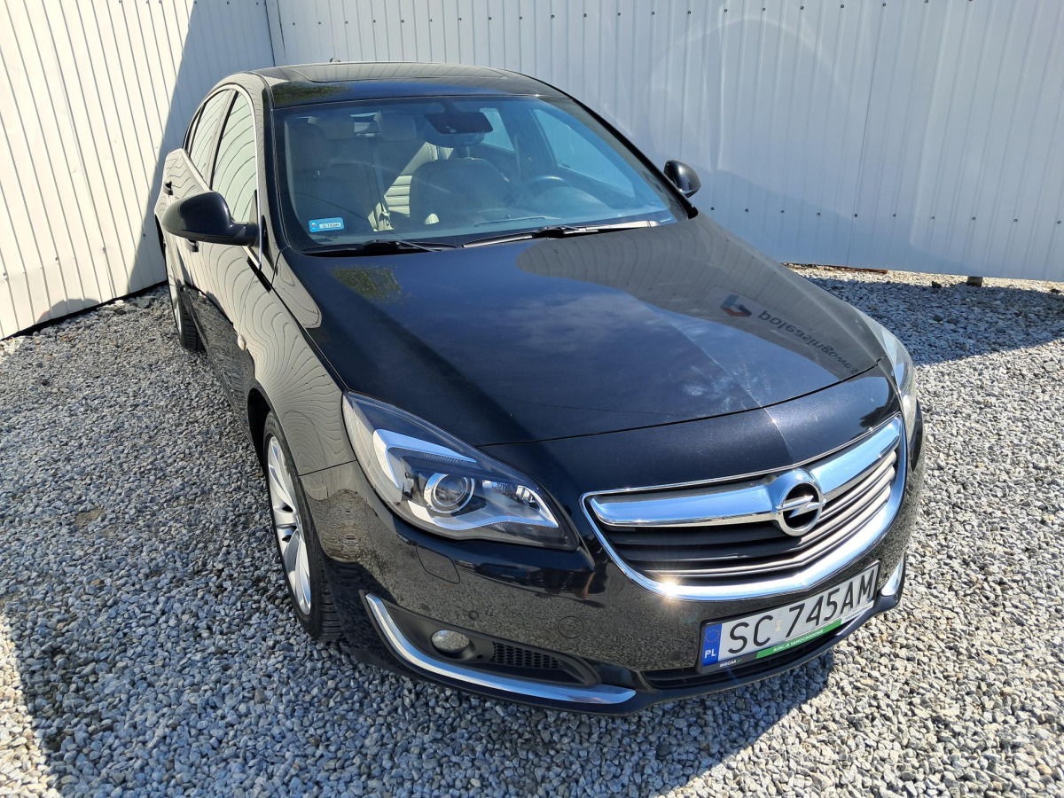 OPEL INSIGNIA HATCHBACK - Хэтчбек: фото 1 OPEL INSIGNIA HATCHBACK - Хэтчбек: фото 1
