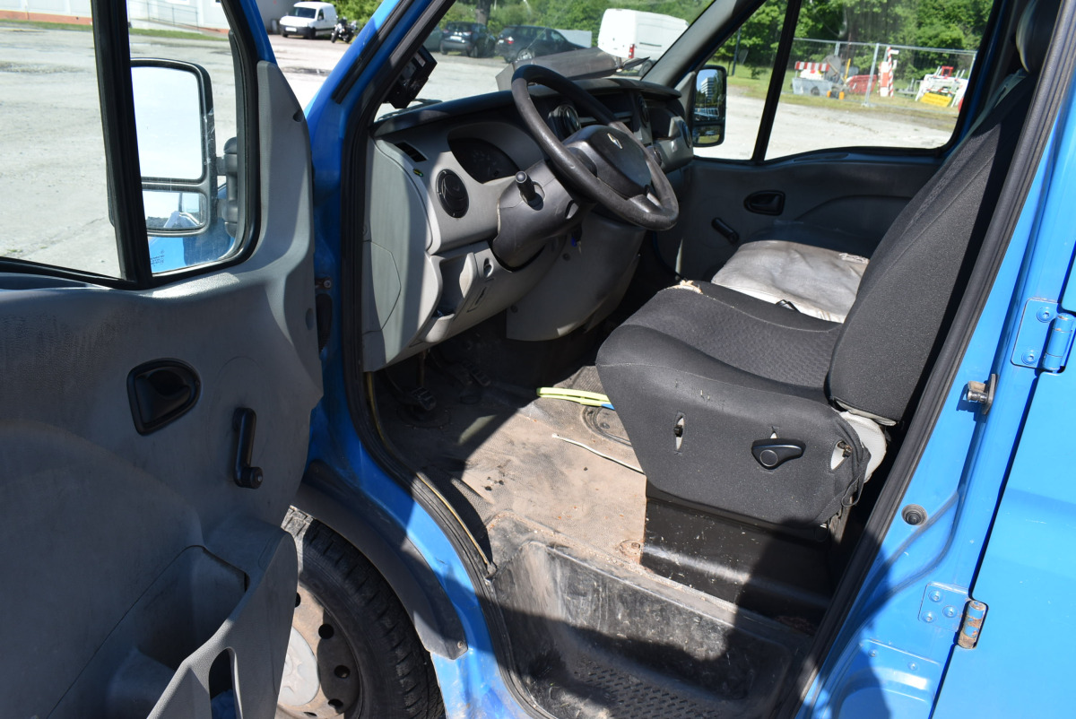 RENAULT MASTER SKRZYNIA - Малотоннажный бортовой грузовик, Грузопассажирский фургон: фото 5 RENAULT MASTER SKRZYNIA - Малотоннажный бортовой грузовик, Грузопассажирский фургон: фото 5