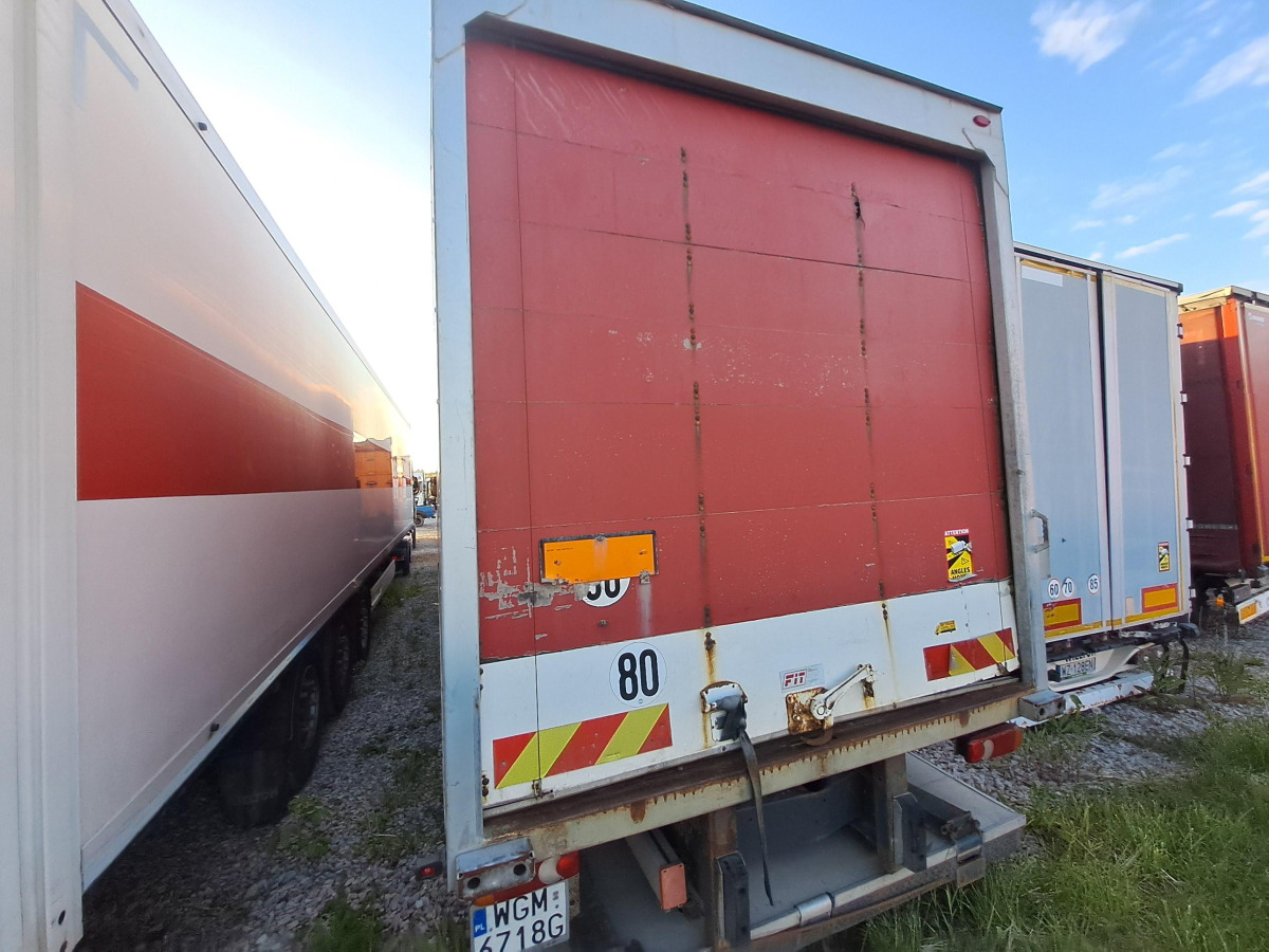 RENAULT MIDLUM KONTENER Z WINDĄ - Грузовик с закрытым кузовом: фото 4 RENAULT MIDLUM KONTENER Z WINDĄ - Грузовик с закрытым кузовом: фото 4
