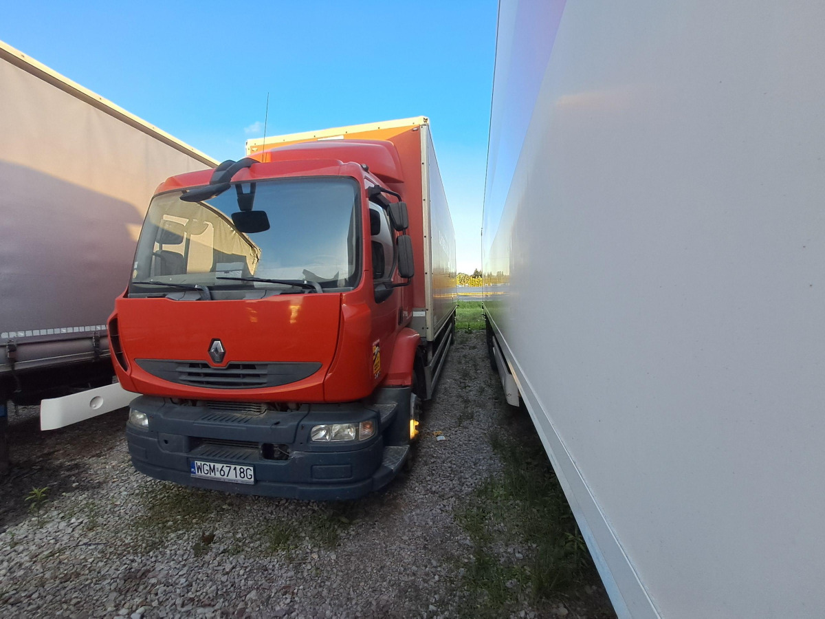RENAULT MIDLUM KONTENER Z WINDĄ - Грузовик с закрытым кузовом: фото 2 RENAULT MIDLUM KONTENER Z WINDĄ - Грузовик с закрытым кузовом: фото 2