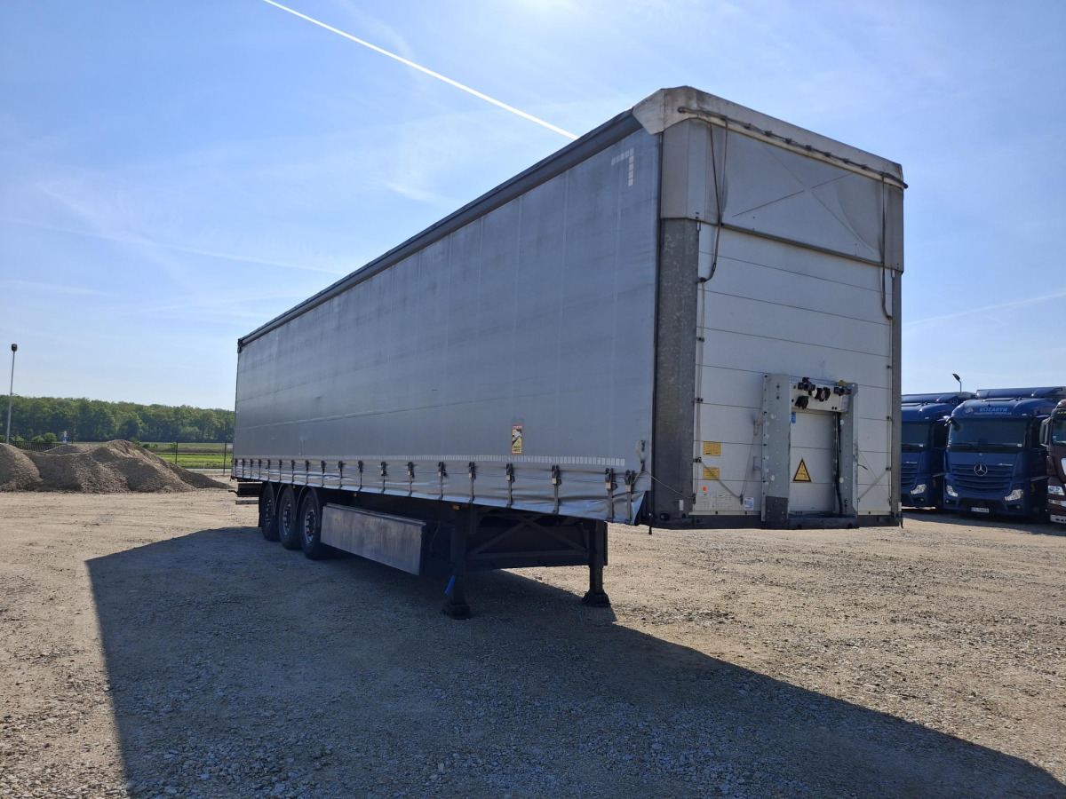SCHMITZ CARGOBULL SCBS3T FIRANA - Тентованный прицеп: фото 1 SCHMITZ CARGOBULL SCBS3T FIRANA - Тентованный прицеп: фото 1