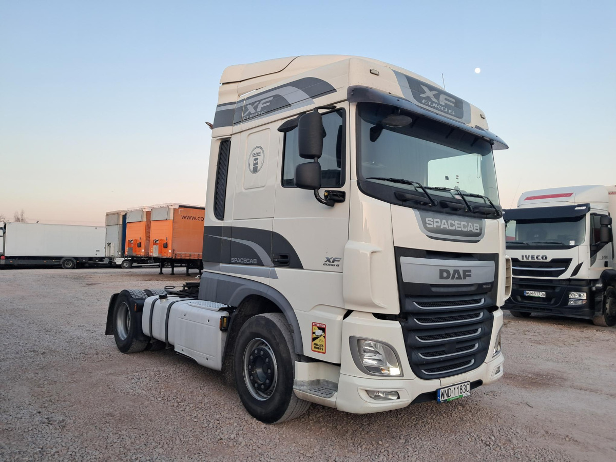 DAF XF 460 FT CIĄGNIK SIODŁOWY - Тягач: фото 1 DAF XF 460 FT CIĄGNIK SIODŁOWY - Тягач: фото 1
