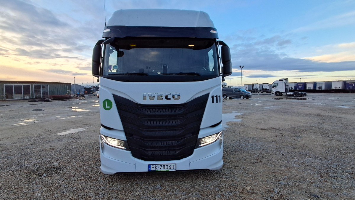 IVECO AS440ST/FP LT CIĄGNIK SIODŁOWY - Тягач: фото 2 IVECO AS440ST/FP LT CIĄGNIK SIODŁOWY - Тягач: фото 2