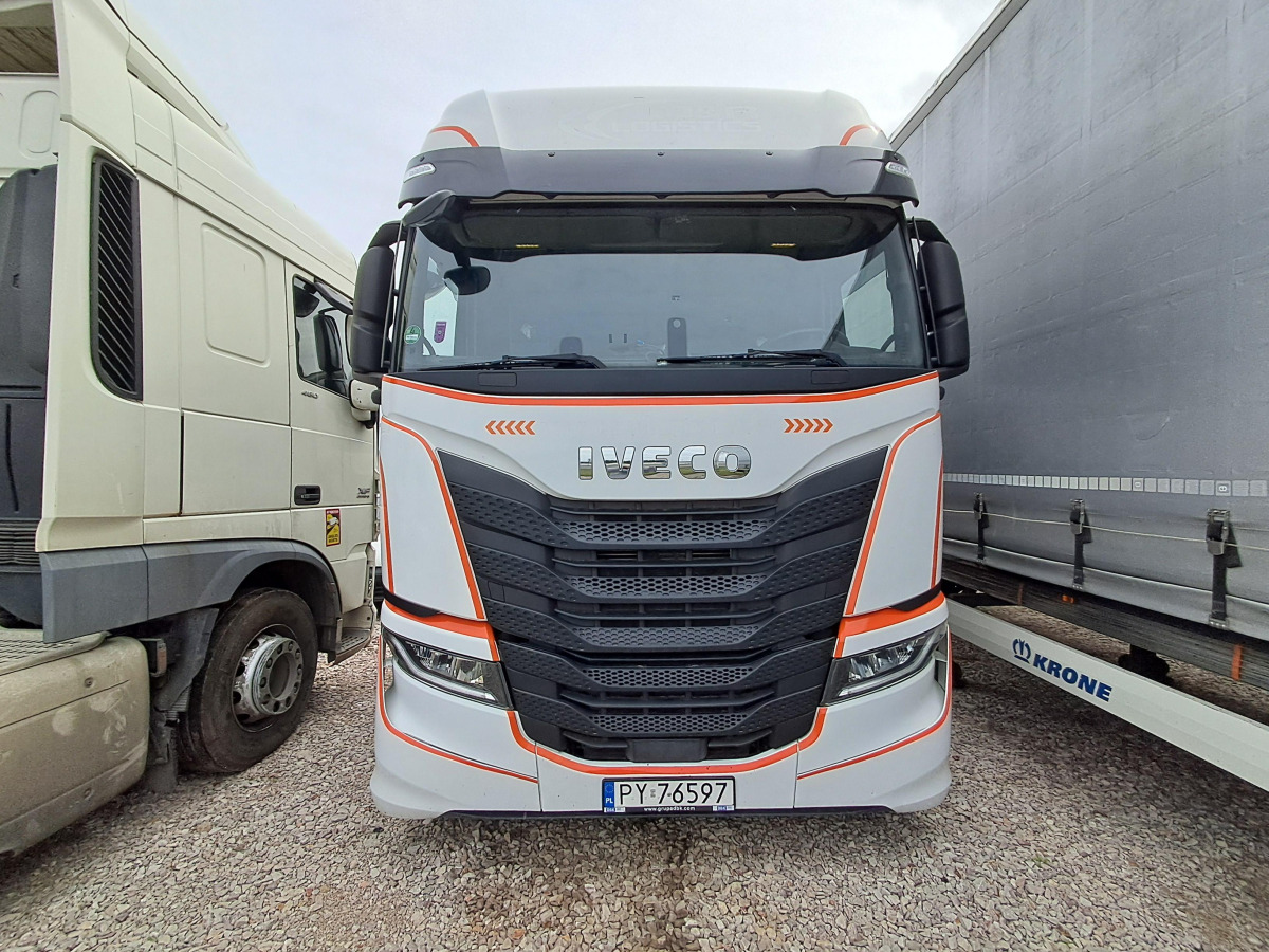 IVECO AS440ST/FP LT LNG CIĄGNIK SIODŁOWY - Тягач: фото 2 IVECO AS440ST/FP LT LNG CIĄGNIK SIODŁOWY - Тягач: фото 2