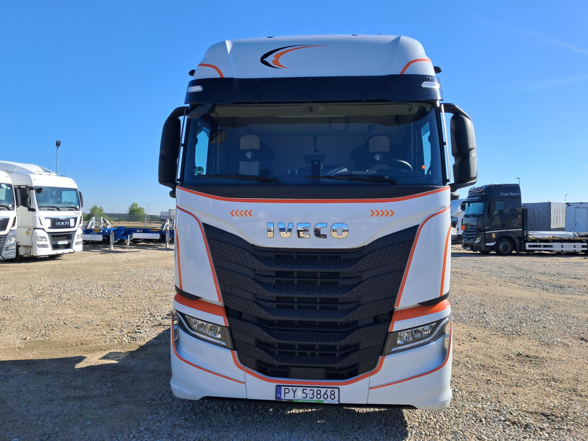IVECO AS440ST/FP LT LNG CIĄGNIK SIODŁOWY - Тягач: фото 2 IVECO AS440ST/FP LT LNG CIĄGNIK SIODŁOWY - Тягач: фото 2