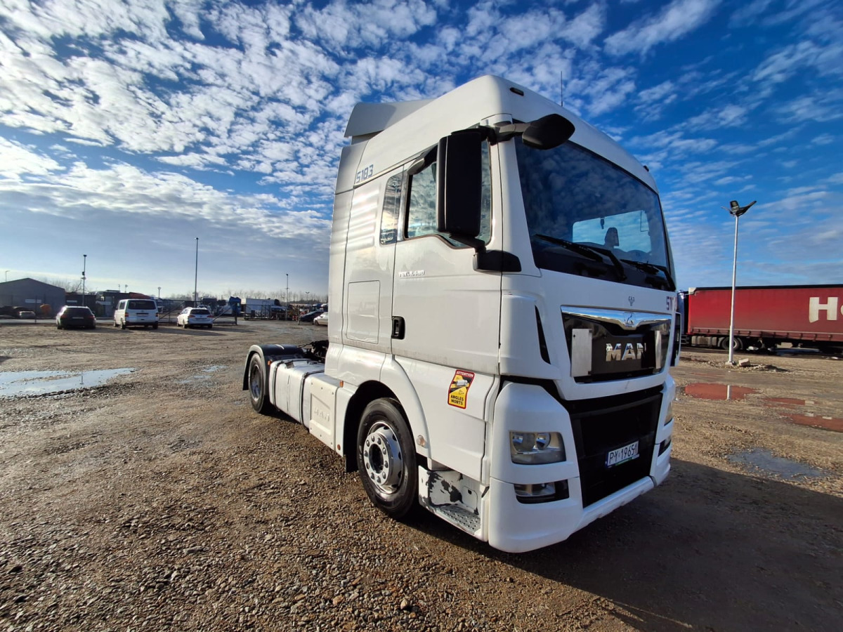 MAN TGX CIĄGNIK SIODŁOWY - Тягач: фото 1 MAN TGX CIĄGNIK SIODŁOWY - Тягач: фото 1