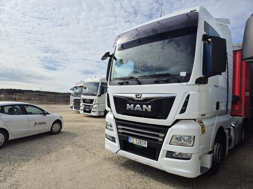 MAN TGX CIĄGNIK SIODŁOWY - Тягач: фото 2 MAN TGX CIĄGNIK SIODŁOWY - Тягач: фото 2
