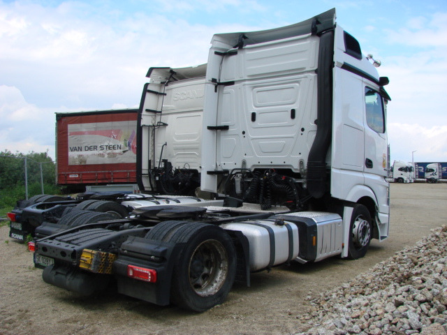 MERCEDES BENZ ACTROS CIĄGNIK SIODŁOWY - Тягач: фото 4 MERCEDES BENZ ACTROS CIĄGNIK SIODŁOWY - Тягач: фото 4