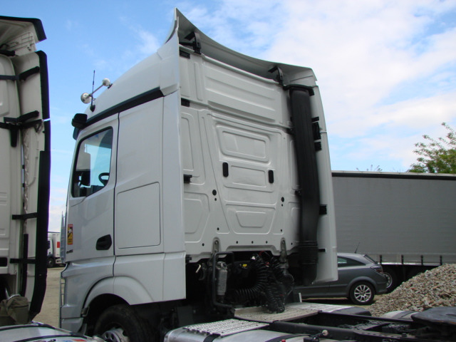 MERCEDES BENZ ACTROS CIĄGNIK SIODŁOWY - Тягач: фото 5 MERCEDES BENZ ACTROS CIĄGNIK SIODŁOWY - Тягач: фото 5