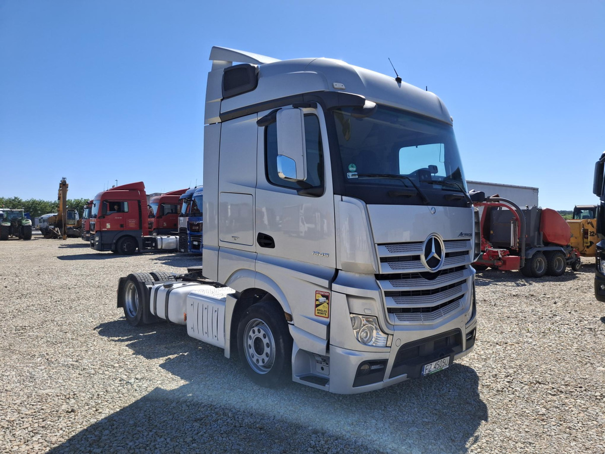 MERCEDES BENZ ACTROS CIĄGNIK SIODŁOWY - Тягач: фото 1 MERCEDES BENZ ACTROS CIĄGNIK SIODŁOWY - Тягач: фото 1
