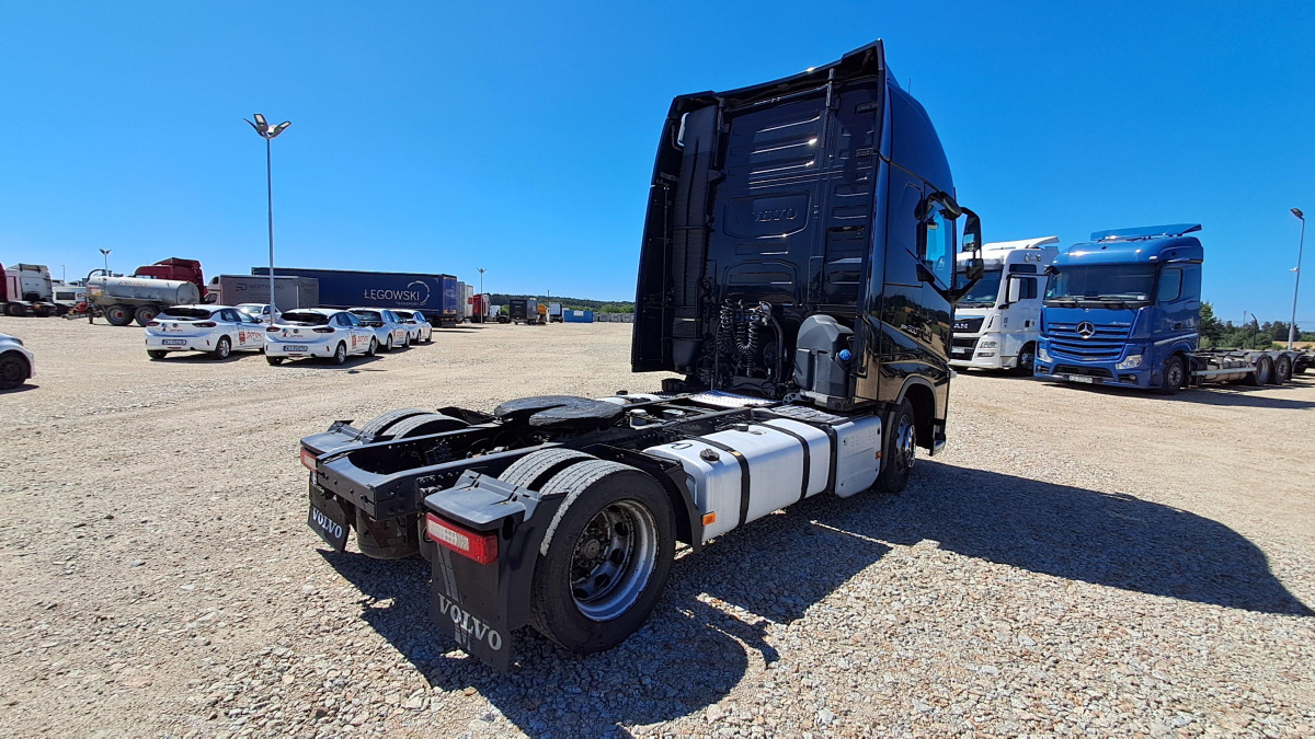 VOLVO FH CIĄGNIK SIODŁOWY - Тягач: фото 5 VOLVO FH CIĄGNIK SIODŁOWY - Тягач: фото 5