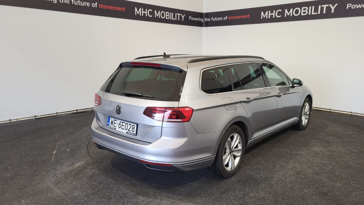 VOLKSWAGEN PASSAT KOMBI - Легковой автомобиль: фото 3 VOLKSWAGEN PASSAT KOMBI - Легковой автомобиль: фото 3
