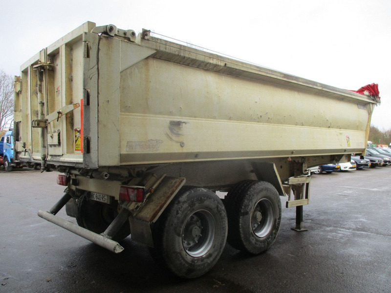 Benalu C33 , 2 Axle, Alu Tipper trailer , Drum brakes , Spring suspension - Самосвальный полуприцеп: фото 3 Benalu C33 , 2 Axle, Alu Tipper trailer , Drum brakes , Spring suspension - Самосвальный полуприцеп: фото 3