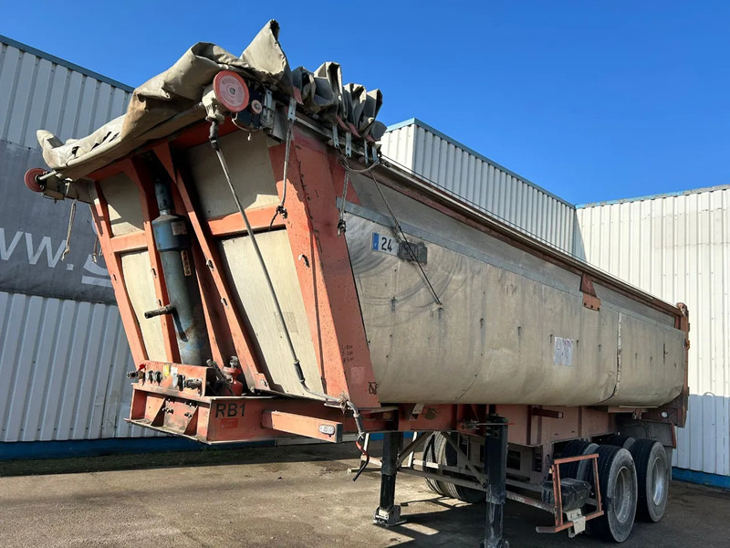 Fruehauf 2 Axle Steel Tipper , 8 Tyres, Spring Suspension , Drum Brakes - Самосвальный полуприцеп: фото 1 Fruehauf 2 Axle Steel Tipper , 8 Tyres, Spring Suspension , Drum Brakes - Самосвальный полуприцеп: фото 1