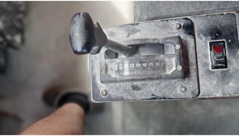 Карьерный самосвал Hitachi Euclid R40C: фото 10