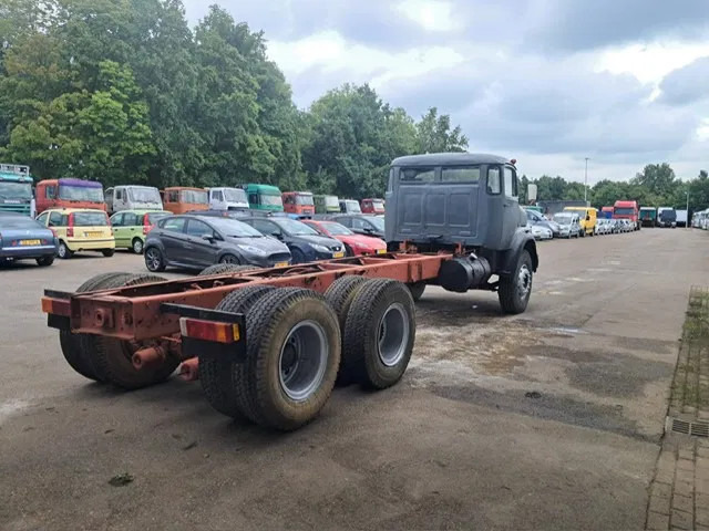 Mercedes-Benz LK 2624 , 6x4 , Manual , Spring suspension - Грузовик-шасси: фото 3 Mercedes-Benz LK 2624 , 6x4 , Manual , Spring suspension - Грузовик-шасси: фото 3